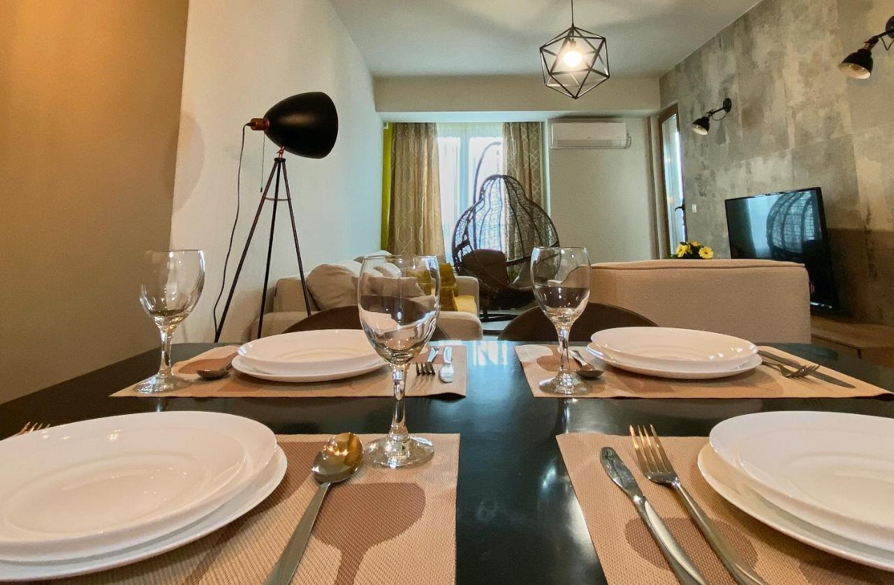 Stylish Apartment, Skopje Centre - Private Parking - Panoramic Views Exterior photo