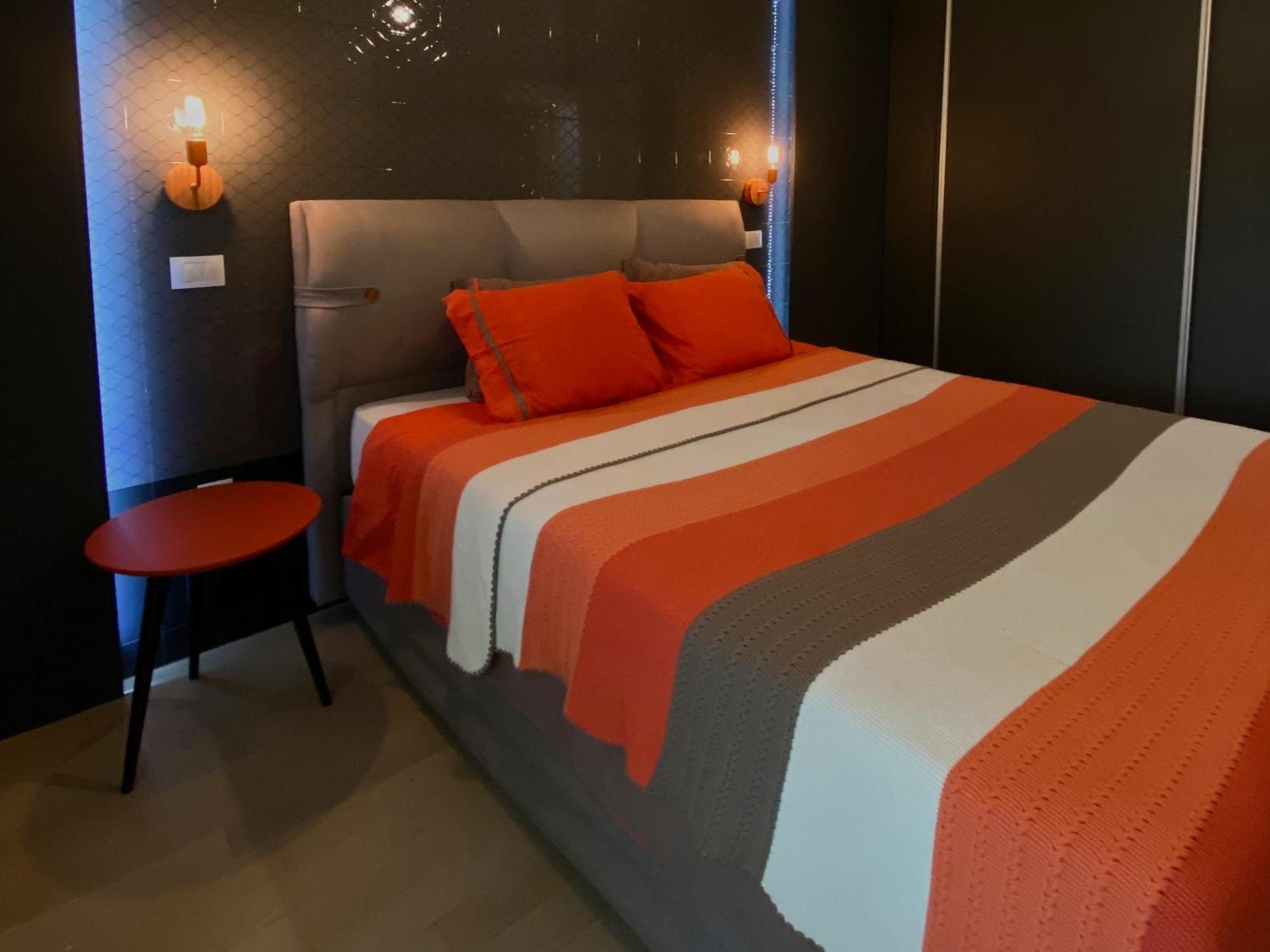 Stylish Apartment, Skopje Centre - Private Parking - Panoramic Views Exterior photo